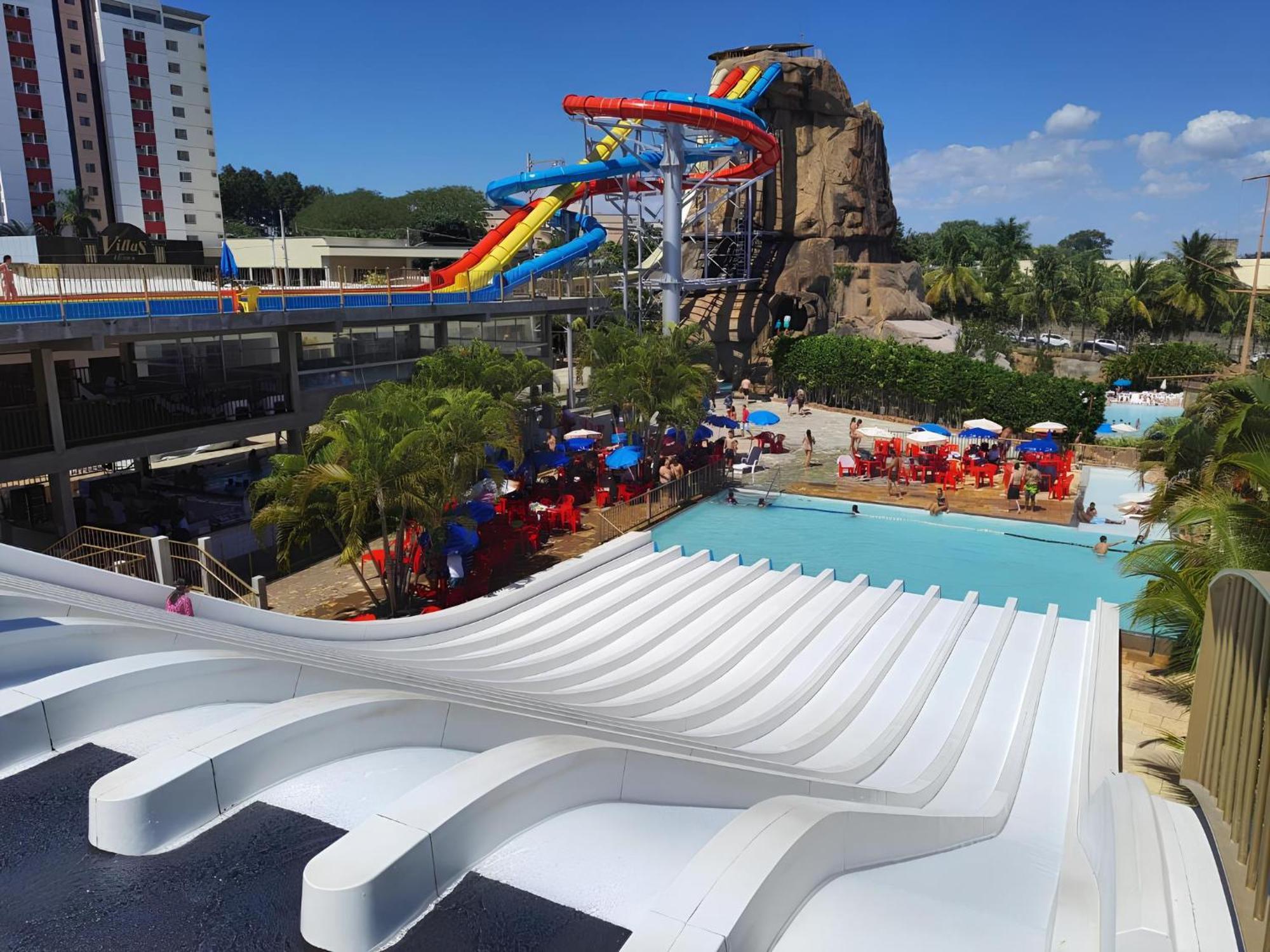 Piazza Com Acesso Ao Acqua Park Aparthotel Caldas Novas